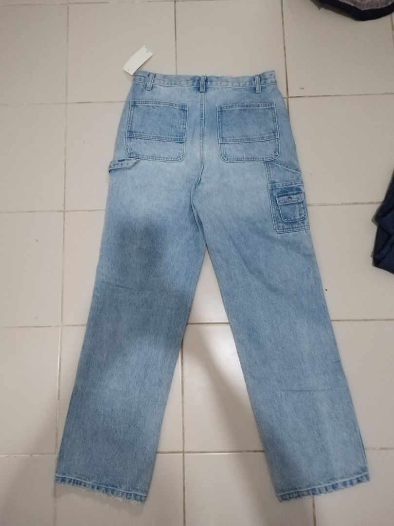 ellwood double knee unisex (Category: Jeans) located in Bulacan. Submitted by side.hustle11 (Listing ID 1463552769, Image 2). Description: BALA MY LOOKING ELWOOD DOUBLE KNEE CARPENTER WAISTLINE 30-32 LENGTH 41 HEMP 9 GANDA NETO MGA SIR/ MAM LOC BULACAN p.
