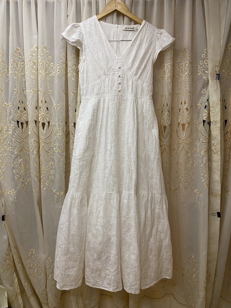 Embroidered dress (Category: Dresses) located in Trece Martires City. Submitted by reloveandrestyle (Listing ID 1463450947, Image 1). Description: Cotton fab Heavy Super maganda Xs-SM.