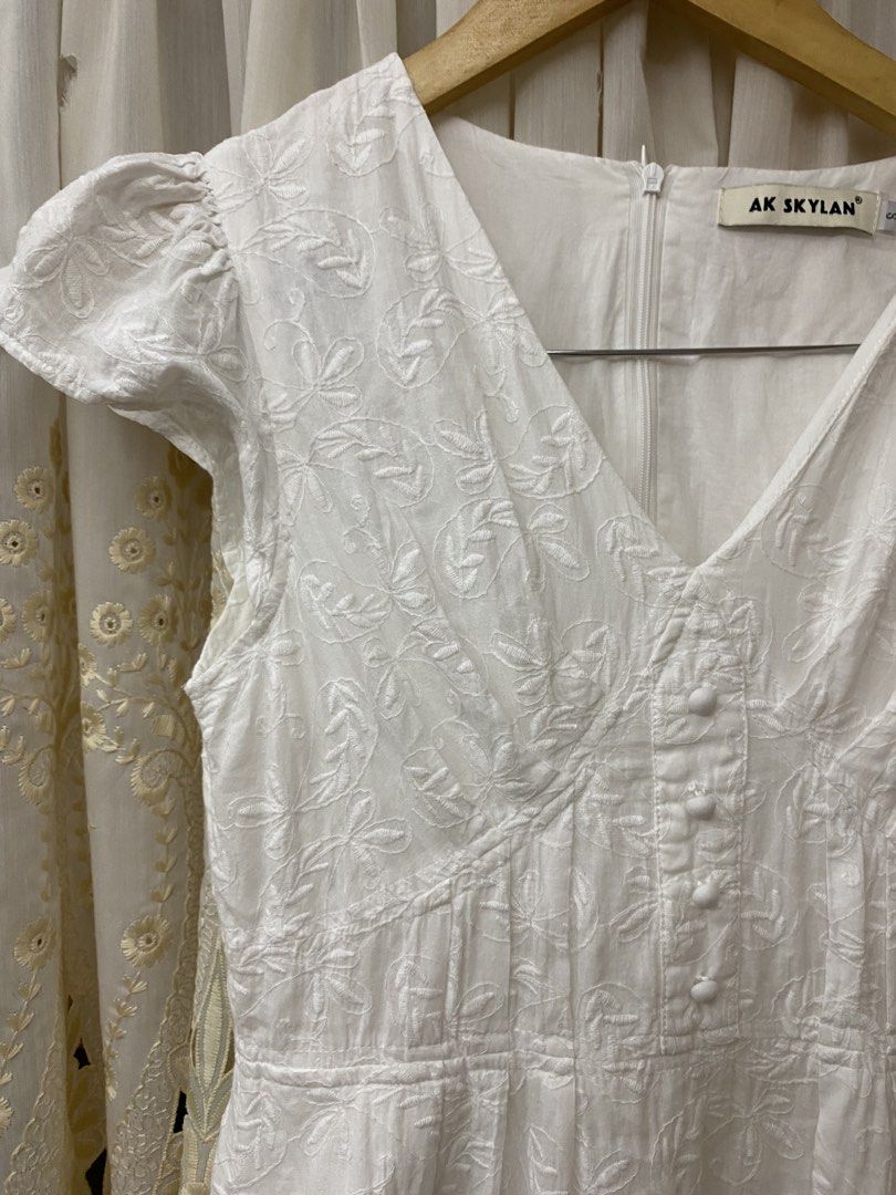 Embroidered dress (Category: Dresses) located in Trece Martires City. Submitted by reloveandrestyle (Listing ID 1463450947, Image 2). Description: Cotton fab Heavy Super maganda Xs-SM.