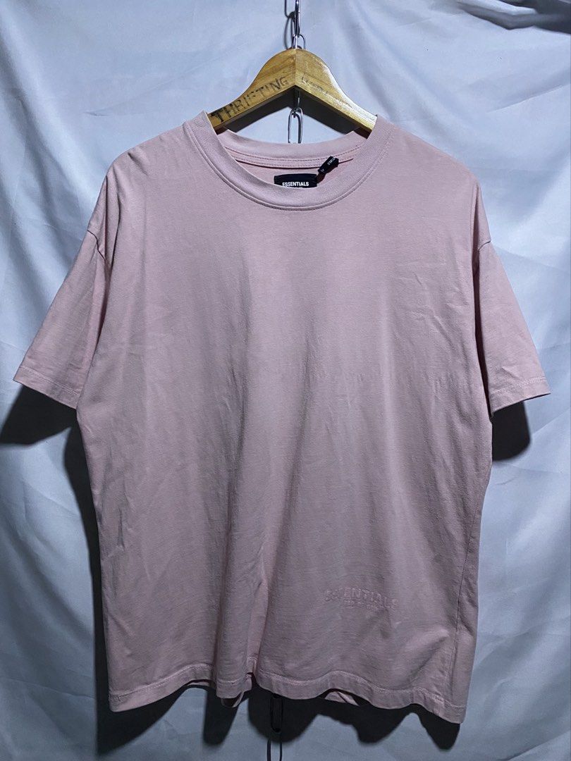 ESSENTIALS FEAR OF GOD REFLECTORIZED (Category: Tshirts & Polo Shirts ) located in Banga. Submitted by thriftingwithher (Listing ID 1463519104, Image 2). Description: 📌 ESSENTIALS FEAR OF GOD REFLECTORIZED💎 (SOBRANG GANDA NETO SA PERSONAL❤️‍🔥) ◾DIMES: WIDTH 22 X LENGTH 28✨ ◾COMPLETE TAGS✨ ◾ISSUE: VERY MINIMAL CRACKS IN REFLECTORIZED✨ ◾COLOR RATE: 9.5/10✨ ◾EXCELLENT CONDITION✅ 📍BANGA, SOUTH COTABATO, MINDANAO(9511).