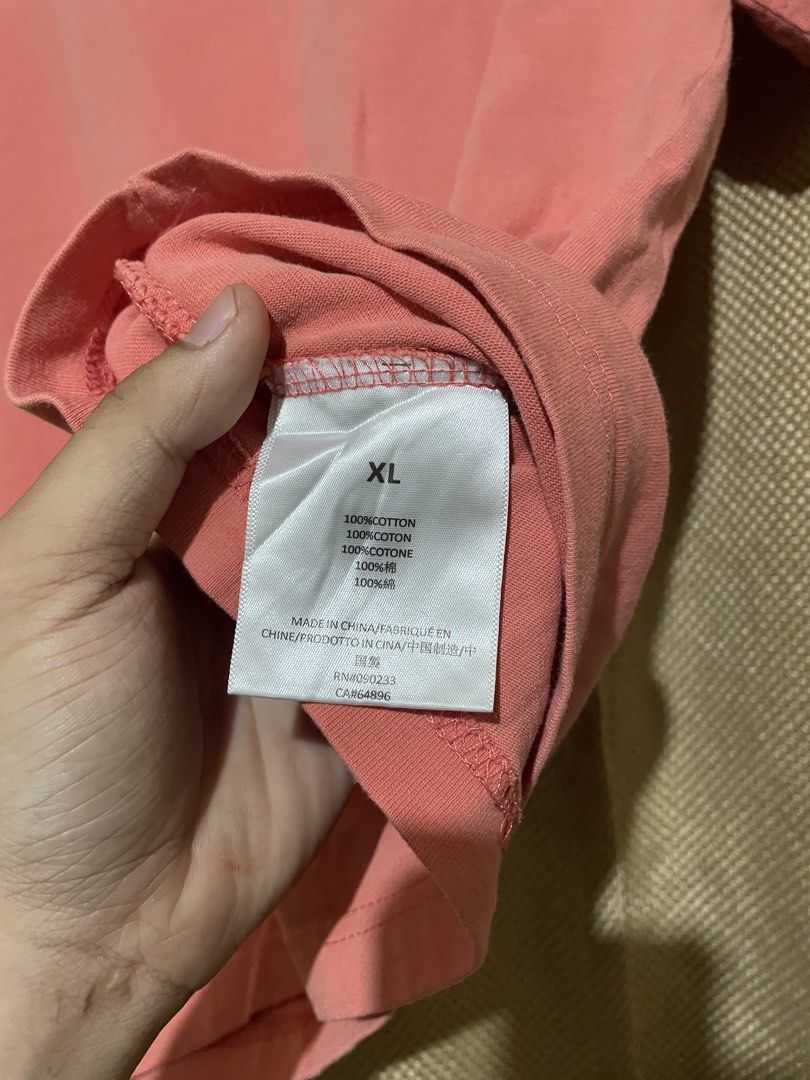 Essentials FOG (Category: Formal Shirts) located in Cebu City. Submitted by ajwrld (Listing ID 1463452353, Image 3). Description: Essentials Fear of God Like new No issues Dimes: 18.5x25 Size XL Youth .