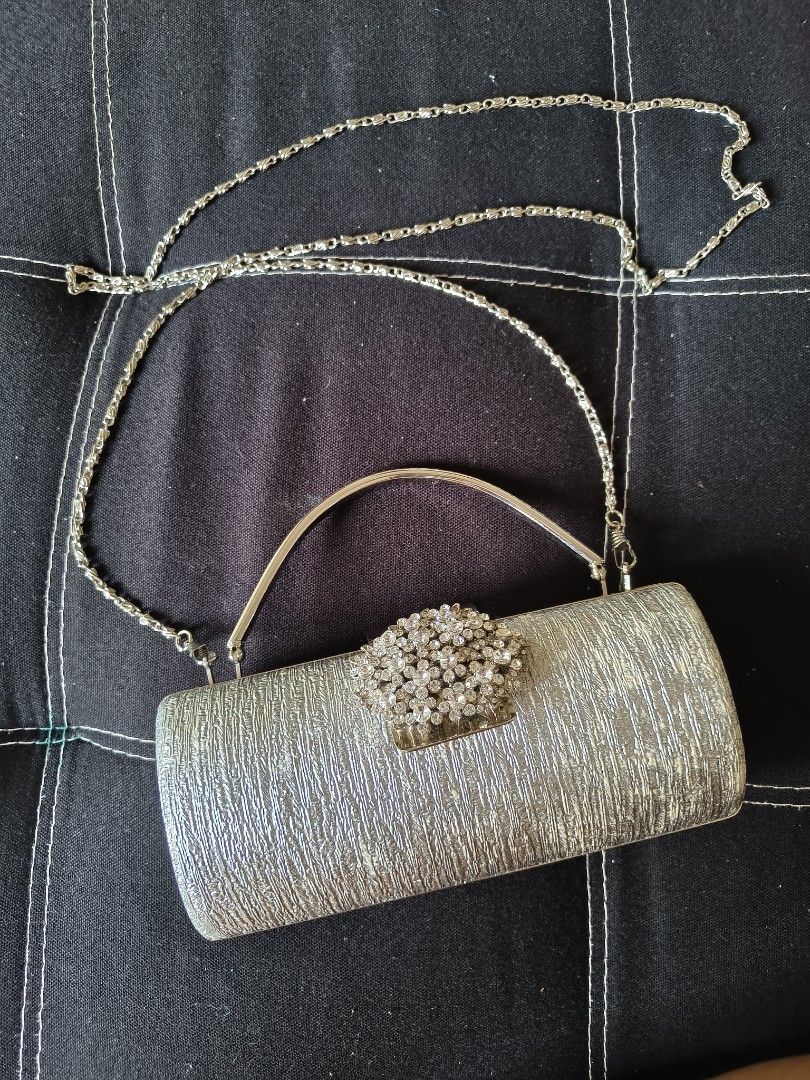 Evening Clutch Bag Faustia paris (Category: Luxury Bags & Wallets) located in Baguio. Submitted by alk08 (Listing ID 1463551864, Image 1). Description: .