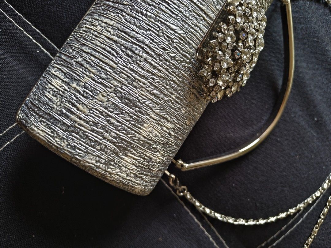 Evening Clutch Bag Faustia paris (Category: Luxury Bags & Wallets) located in Baguio. Submitted by alk08 (Listing ID 1463551864, Image 3). Description: .