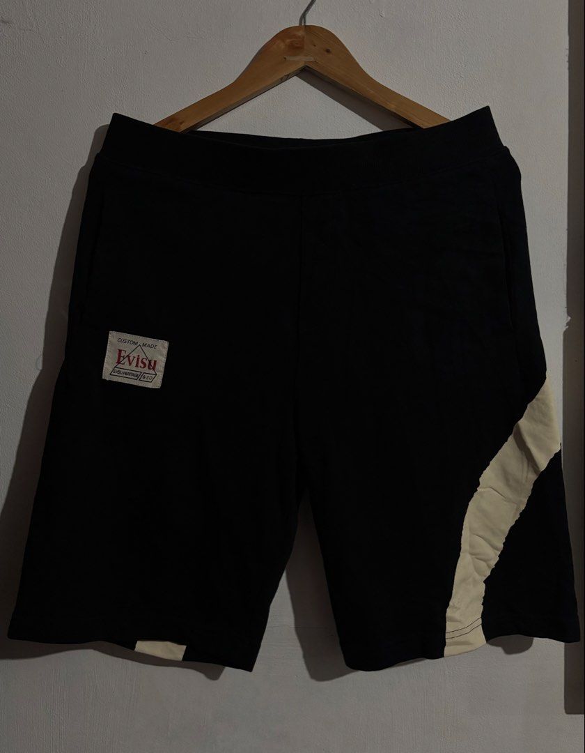 EVISU Custom Made Black Shorts Size M (Category: Shorts) located in Naga. Submitted by ajrc.shop (Listing ID 1463468735, Image 2). Description: Evisu daicock seagull short ✅Size: M ✅Width: 32-36 ✅Length: 21 ✅Color Rate: 9.8/10 ✅Issue: None ✅Need Wash ✅Location: Bicol Naga City, Camarines Sur ✅Courier: J&T Express/Flash Express ✅MOP: Gcash only.