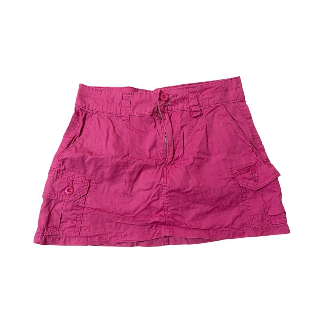 Factorie Pink Cargo Mini Skirt (Category: Skirts) located in Marikina City. Submitted by 1002vintage (Listing ID 1463345658, Image 1). Description: - Cute pink cargo mini skirt - Features pockets on the front and back - Zipper and button closure - Ideal for casual wear - Easy to style with t-shirts or tops - Bought in Australia.