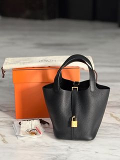 (Kategori: ) berada di . Dikirim oleh kiano_shoes2 (ID iklan 1463420424, Gambar 1). Deskripsi: .