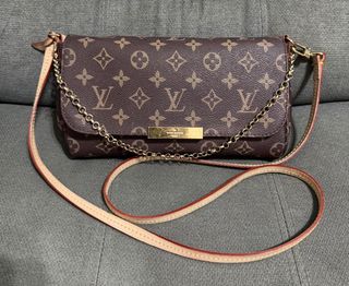 (Category: ) located in . Submitted by chic.bags (Listing ID 1463460236, Image 1). Description: .