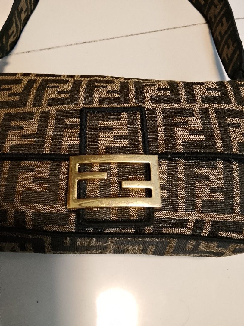 Fendi baguette (Category: Luxury Bags & Wallets) located in Manila. Submitted by wildwind_73f77a (Listing ID 1463379556, Image 3). Description: excellent condition authentic,coded Medium size.