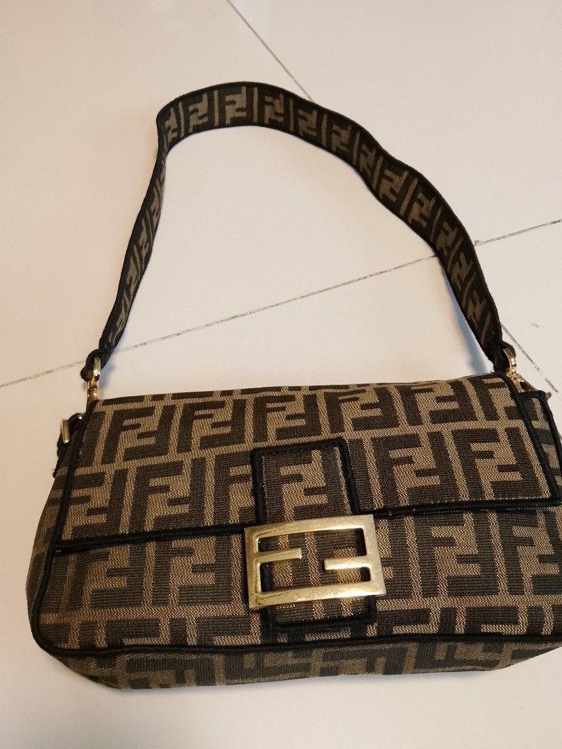 Fendi shoulder bag (Category: Shoulder Bags) located in Manila. Submitted by wildwind_73f77a (Listing ID 1463379886, Image 1). Description: excellent condition authentic Medium size.