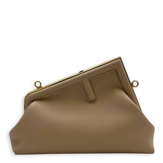 (Category: ) located in . Submitted by carousellluxury (Listing ID 1463438359, Image 1). Description: .