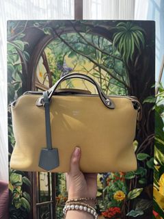 (Category: ) located in . Submitted by artsandbestofbags (Listing ID 1463420133, Image 1). Description: .