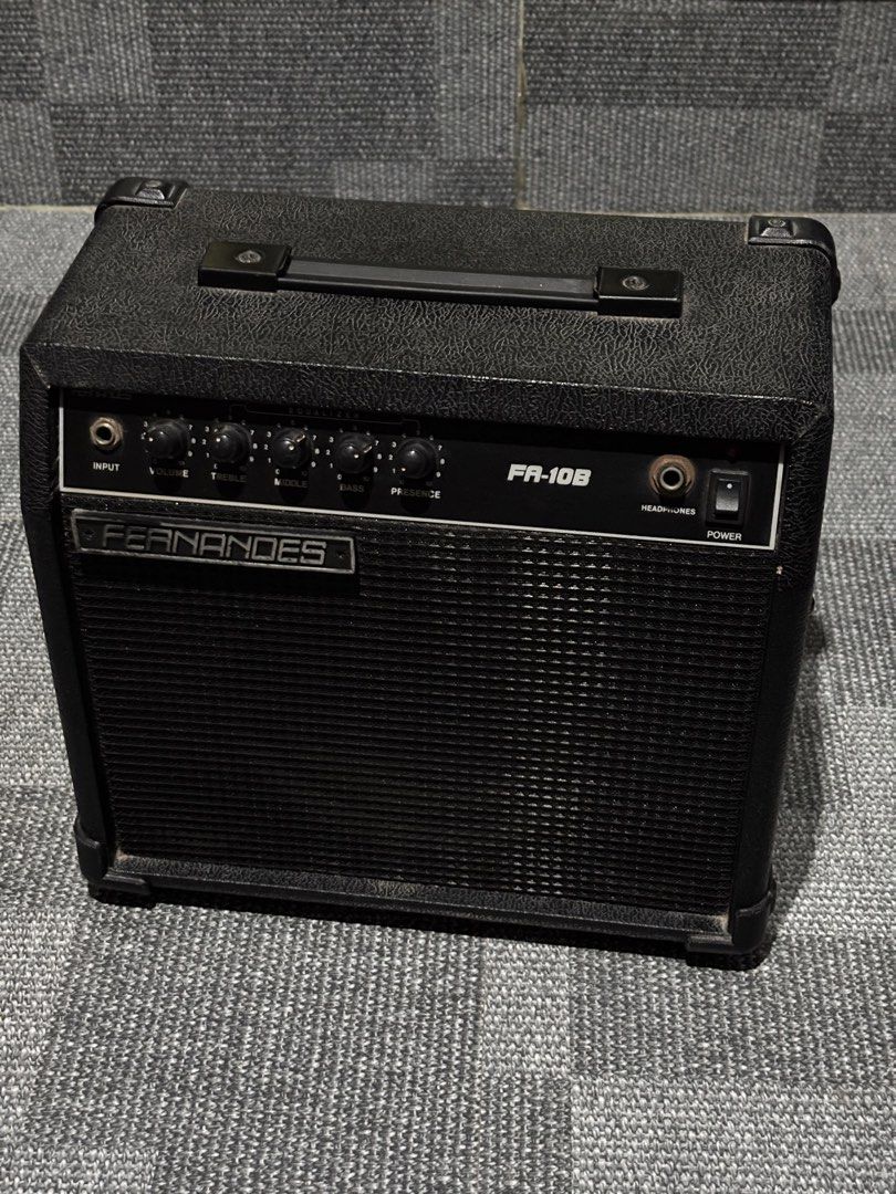 Fernandes Amplifiers FA-10B 110V (Category: Soundbars, Speakers & Amplifiers) located in Bulacan. Submitted by thriftstarph (Listing ID 1463479588, Image 1). Description: PLEASE READ THE DESCRIPTION BELOW‼️ Fernandes FA-10B Good Working No Issue 110 Volts From: Japan.
