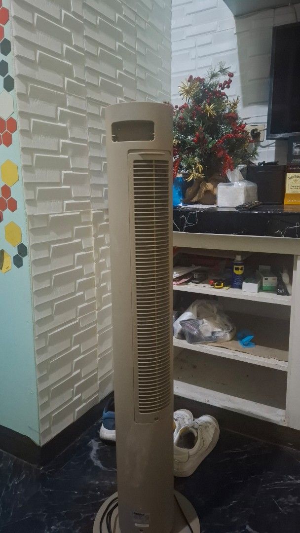 Firefly Home 43" Smart Tower Fan (Category: Fans) located in Las Pinas. Submitted by santoniaustin (Listing ID 1463528197, Image 2). Description: - Tower fan in amazing working condition - Efficiently cools down rooms - Selling because I dont really need it anymore - originally bought for 7.5k. -no packaging but still has all items + will be cleaned upon selling..