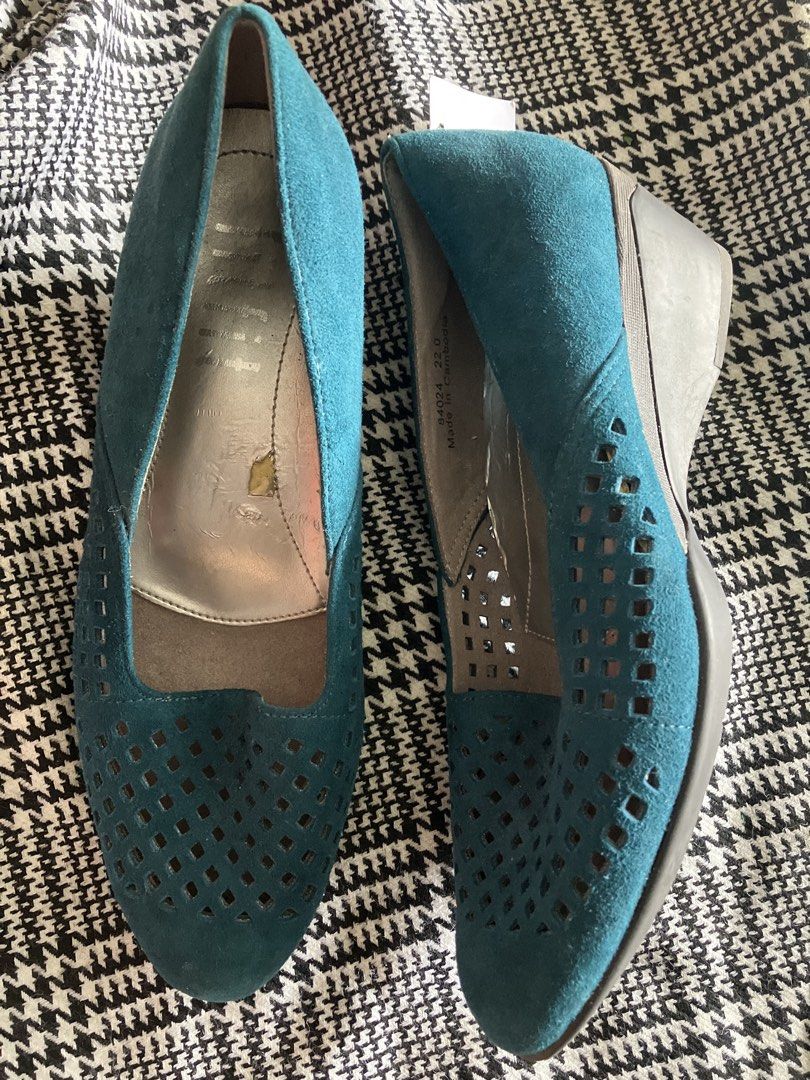 FITFIT wedge heel pump (Category: Shoe inserts) located in Angeles City. Submitted by jnwsurplus (Listing ID 1463368891, Image 3). Description: blue-green wedge heel pumps by fitfit featuring a geometric cutwork or perforated mesh design on the upper.