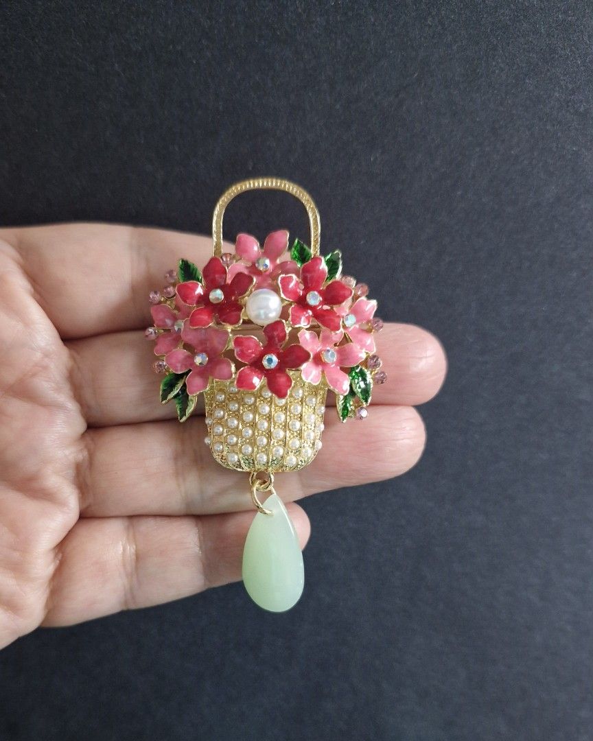 Flower Basket Brooch (Category: Brooches) located in Taguig. Submitted by mommaschoice (Listing ID 1463338962, Image 2). Description: Brand new Lightweight won't damage the fabric Adorned w/ rhinestones Ships nationwide.