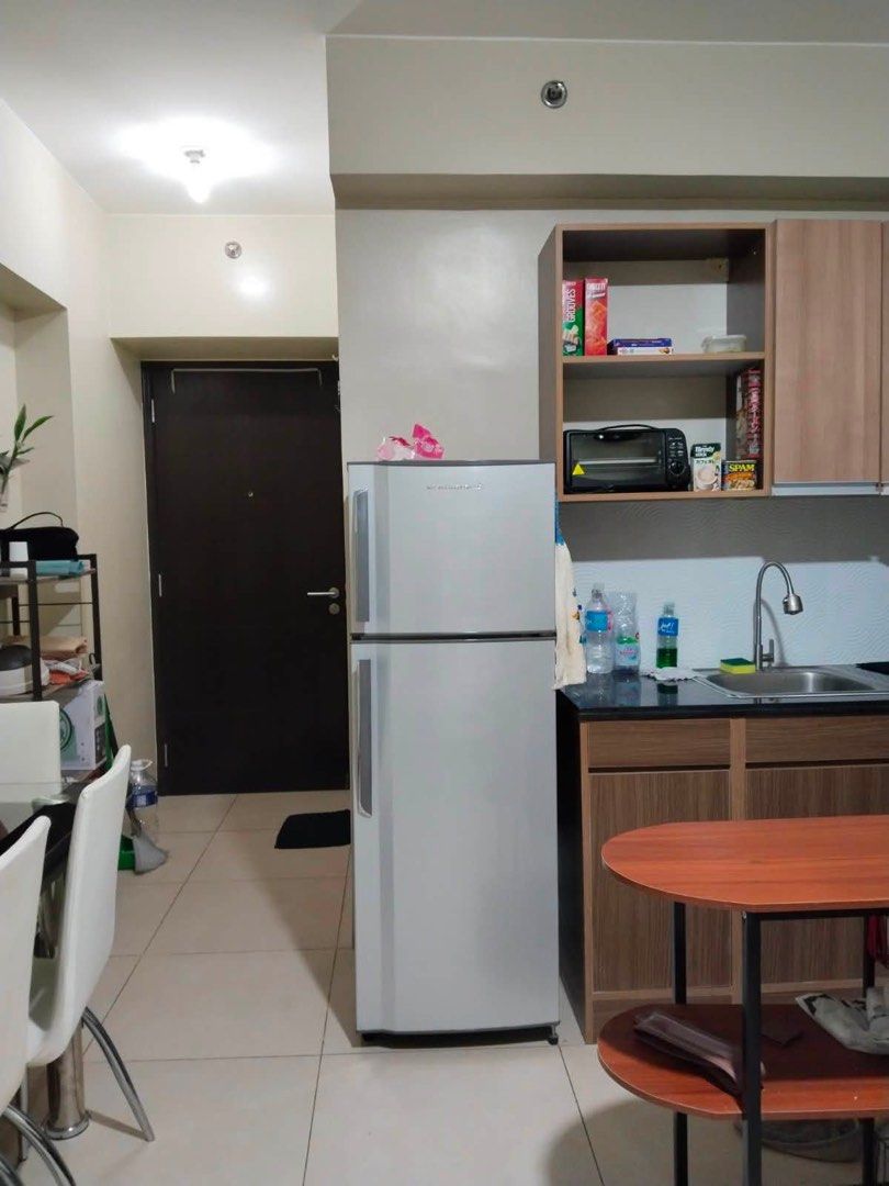 For Rent Avida Towers Centera Studio (Category: Apartments & Condos) located in Manila. Submitted by philhouseslistings (Listing ID 1463442723, Image 2). Description: Available for Viewing Monday-Saturday ‼️ AVIDA TOWERS CENTERA Edsa, Mandaluyong Tower 3 Studio Unit 23sqm. Furnished (Double size bed) Amenity Level Lease Price: 17K/month inclusive of dues LAST PRICE Optional Add Parking 6K/month inclusive of dues Terms: 2 Months Security Deposit 1
