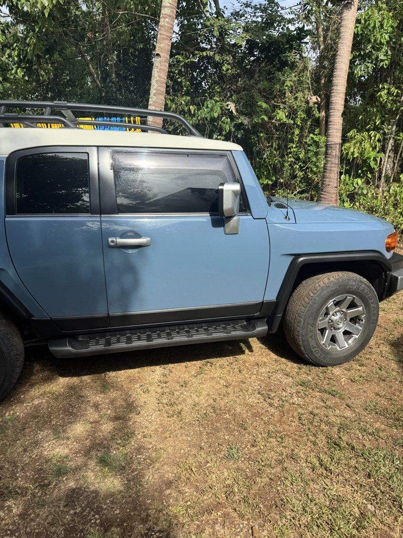 For sale (Category: Announcements) located in Panglao. Submitted by perce (Listing ID 1463343246, Image 3). Description: FOR SALE: 2018 TOYOTA FJ CRUISER 4X4 35KM RUNNING ONLY CASA MAINTAINED YEARLY RUSTPROOF WITH SIDE STEP INSTALLED AND ROOF CARRIER EXCELLENT CONDITION NO ISSUE PAPERS UPDATED Price is: 2.1(last price) call:09429491040/09394343675 DM ( for interested buyers you can call me to check it personally).