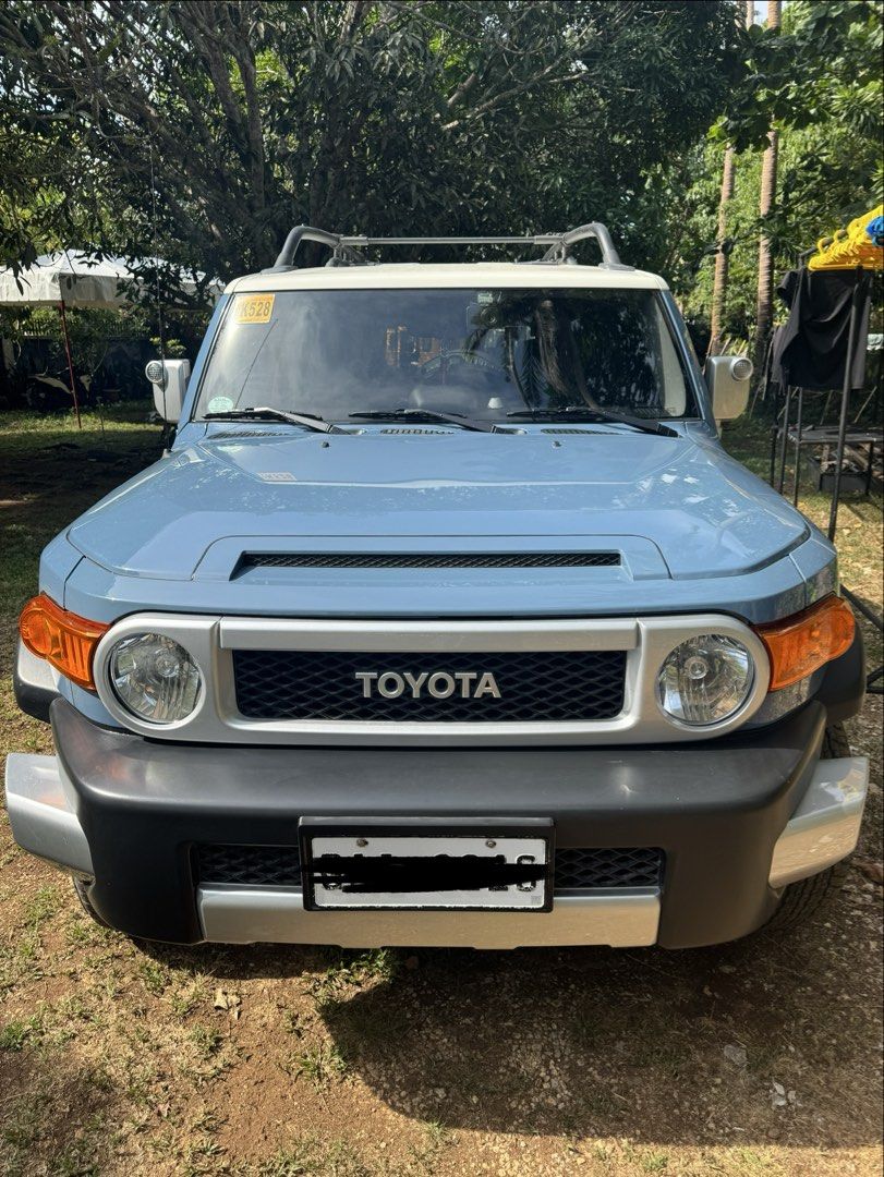 For sale (Category: Announcements) located in Panglao. Submitted by perce (Listing ID 1463343246, Image 2). Description: FOR SALE: 2018 TOYOTA FJ CRUISER 4X4 35KM RUNNING ONLY CASA MAINTAINED YEARLY RUSTPROOF WITH SIDE STEP INSTALLED AND ROOF CARRIER EXCELLENT CONDITION NO ISSUE PAPERS UPDATED Price is: 2.1(last price) call:09429491040/09394343675 DM ( for interested buyers you can call me to check it personally).