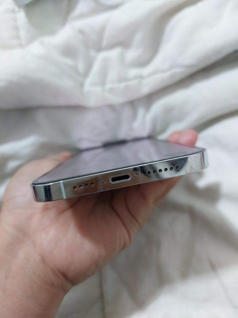 For sale IPHONE 13 PRO MAX 512 GB (Category: iPhone 13 Series) located in Manila. Submitted by mallows_tiger (Listing ID 1463454454, Image 3). Description: Selling my iPhone 13 Pro Max 512GB • Factory Unlocked / Open Line • Battery Health: 75% • Storage: 512GB • Fully working • Unli reset — reset all you want • No iCloud/Apple ID lock • Good condition • Bought last Feb2026 Honest Issues : - some dents normal sa 2nd hand - Kita sa Pic Basag but pe