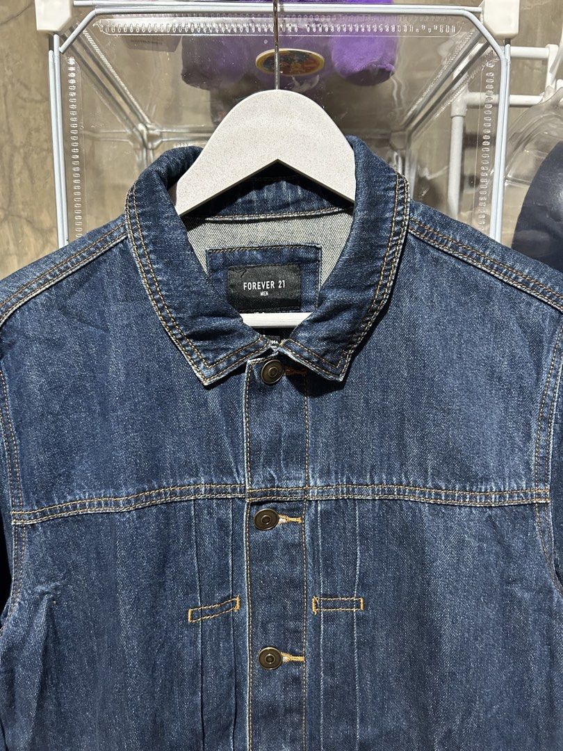 FOREVER 21 Dark Wash Blue Denim Jacket Size Small (Category: Coats, Jackets and Outerwear) located in Maasin. Submitted by throwingreverse (Listing ID 1463452461, Image 2). Description: Size: Small Dimes: L 26 W 20 Issue: None Color rate: 9/10 MOP: Gcash Location: SOUTHERN LEYTE.