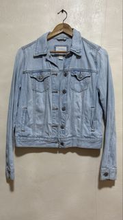 (Category: ) located in . Submitted by zellethrifts (Listing ID 1463507258, Image 1). Description: .