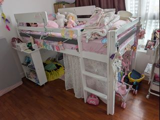 (Category: ) located in . Submitted by Violetcharmsdcnm (Listing ID 1463368180, Image 1). Description: .