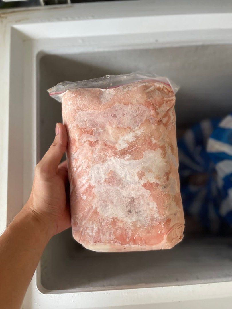Frozen Chicken, Beef, and Pork Sawdust for Pets (Category: Pet Food) located in Manila. Submitted by yeshuajohn80056 (Listing ID 1463455702, Image 2). Description: - Freshly frozen meat sawdust for your pets - Available in Chicken, Beef, and Pork - Chicken sawdust: P90 per kilo - Beef and Pork sawdust: P100 per kilo - Perfect for homemade pet food - Order now for your furry friends!.