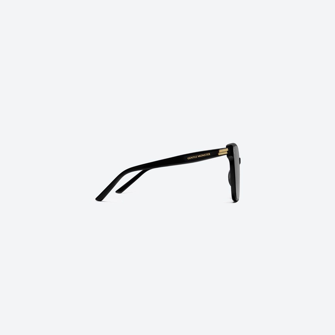 Gentle Monster New Her 01 (Category: Sunglasses & Eyewear) located in Orani. Submitted by fromlove.withluxe (Listing ID 1463536174, Image 3). Description: .