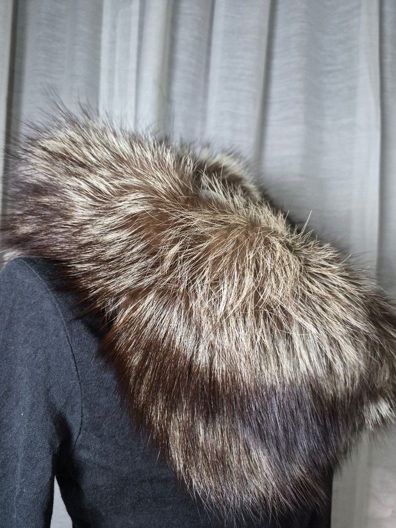 Genuine Fox Fur Stole and Tail Set (Category: Coats, Jackets and Outerwear) located in Iriga City. Submitted by ifj_japansurplus (Listing ID 1463396995, Image 2). Description: - Genuine fox fur set - Includes large fur trim, long fur tail, and smaller fur pieces - Stunning thick fur with silver and black coloration - Ideal for crafting projects or enhancing garments - Pieces are clean and well-preserved.