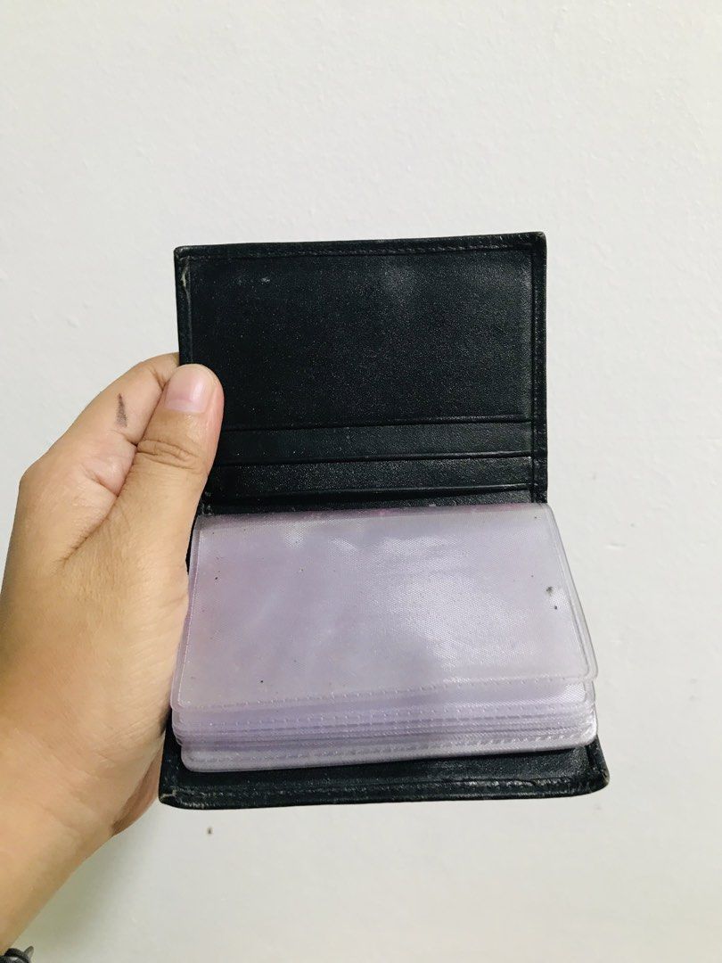 GENUINE LEATHER CARDHOLDRR (Category: Purses & Pouches) located in Gamu. Submitted by 2022bagsbunny (Listing ID 1463389203, Image 2). Description: .