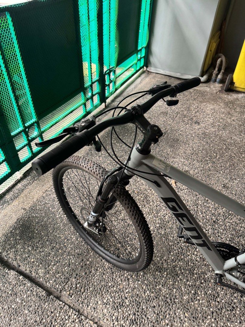 GENT Mountain Bike (Category: Bicycles) located in Manila. Submitted by izzeepreloved (Listing ID 1463429114, Image 2). Description: - stock parts - only used thrice rfs: bikes not allowed in condo.
