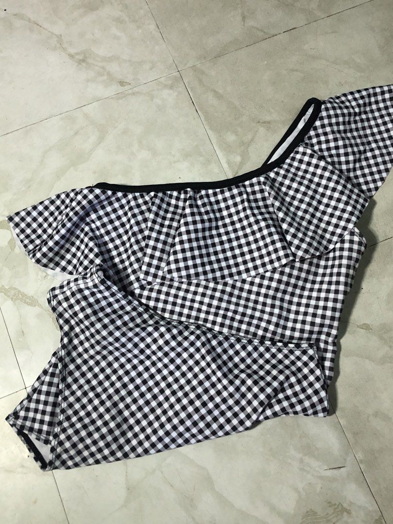 Gingham swimsuit (Category: Bikinis & Swimsuits) located in Manila. Submitted by cherub._. (Listing ID 1463351859, Image 2). Description: open for negotiations .