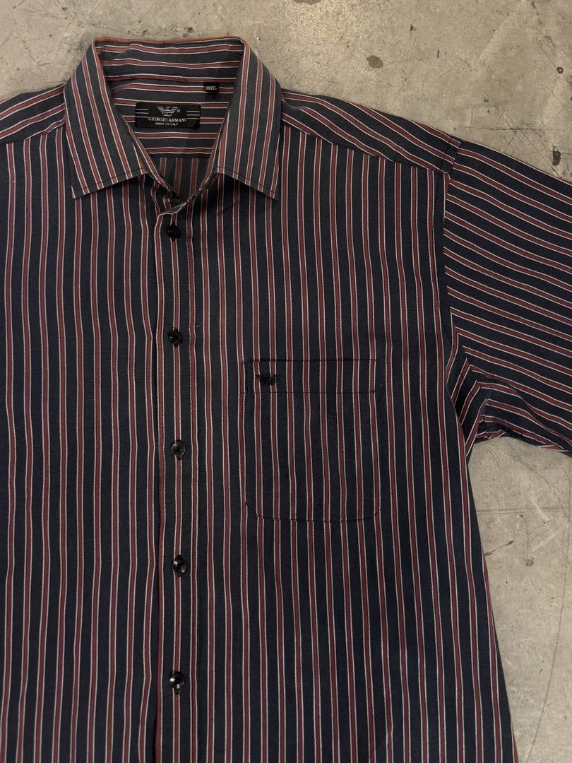Giorgio Armani Boxy Cropped Polo(Reworked) (Category: Tshirts & Polo Shirts ) located in Samal. Submitted by jorts26 (Listing ID 1463372641, Image 3). Description: Giorgio Armani Boxy Cropped Polo(Reworked) Dimes:24x26 Flaws:None Price:₱450 Condition:Excellent Location:Bataan Shipping:J&T or LBC Negotiable .