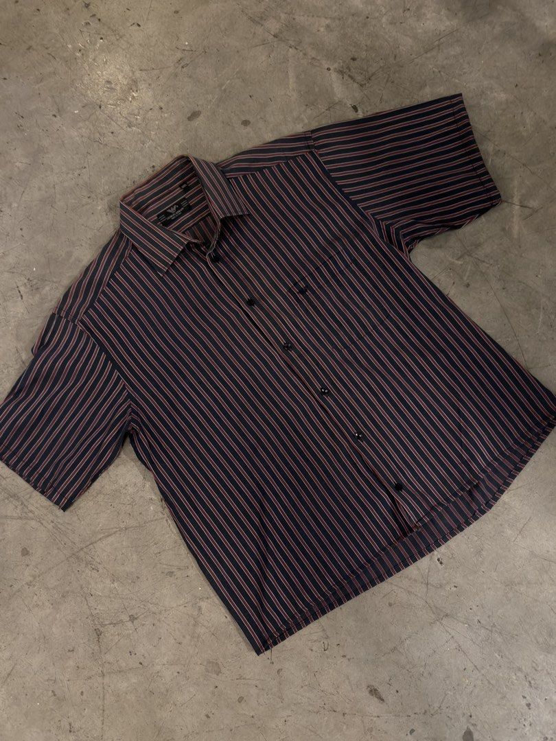 Giorgio Armani Boxy Cropped Polo(Reworked) (Category: Tshirts & Polo Shirts ) located in Samal. Submitted by jorts26 (Listing ID 1463372641, Image 2). Description: Giorgio Armani Boxy Cropped Polo(Reworked) Dimes:24x26 Flaws:None Price:₱450 Condition:Excellent Location:Bataan Shipping:J&T or LBC Negotiable .