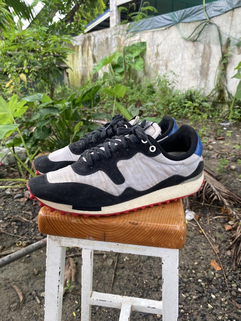 Golden goose starland (Category: Sneakers) located in Iloilo. Submitted by resellmpg (Listing ID 1463554238, Image 1). Description: Size 42 Iloilo city location Ship nationwide Dm me .