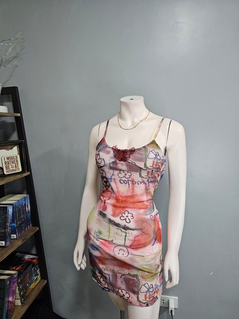 graphic dress (Category: Dresses) located in Antipolo. Submitted by ancheska_ (Listing ID 1463552494, Image 1). Description: xs-s no issue 📍upper antipolo .