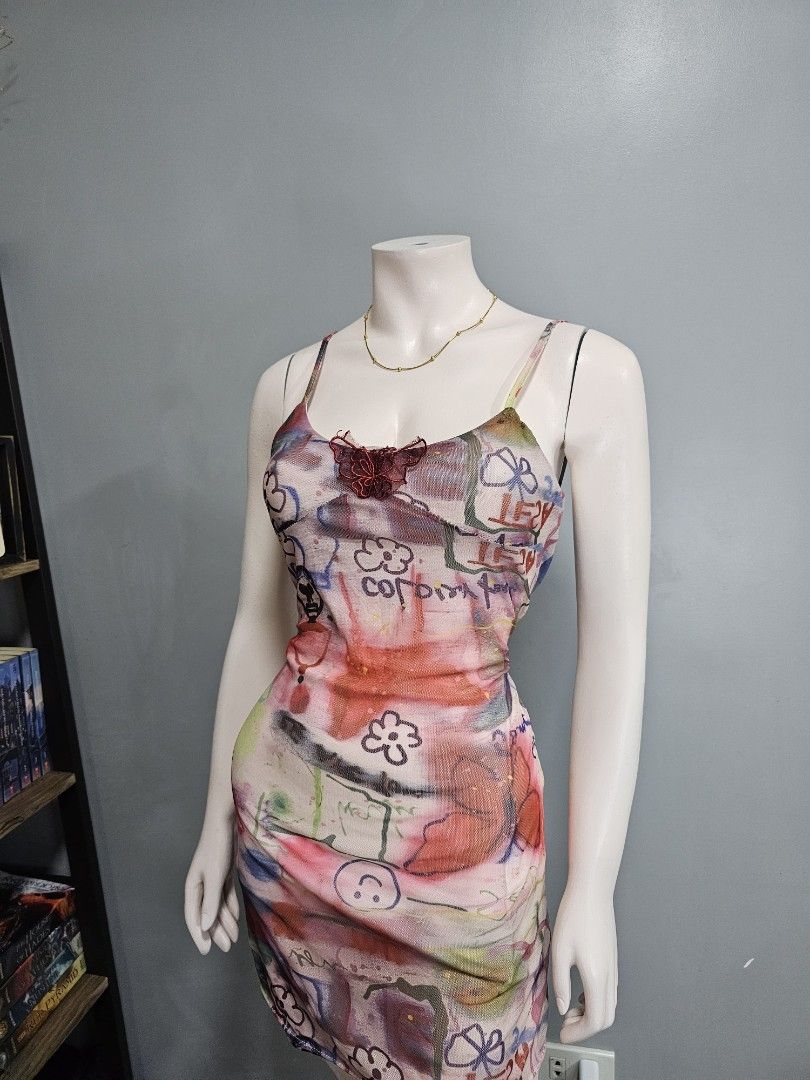 graphic dress (Category: Dresses) located in Antipolo. Submitted by ancheska_ (Listing ID 1463552494, Image 2). Description: xs-s no issue 📍upper antipolo .
