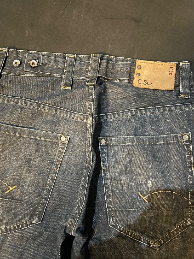 G-Star Raw 3301 Jeans Dark Wash Button Fly (Category: Jeans) located in Cebu City. Submitted by grand_kian (Listing ID 1463455604, Image 2). Description: - Dark wash G-Star Raw 3301 jeans -RAW DENIM - Classic button fly closure - Signature G-Star stitching on back pockets - Straight leg fit - Ideal for everyday wear.