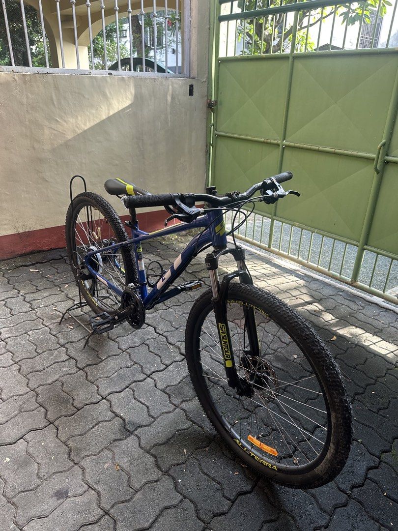GT Aggressor sport 27.5(XS) (Category: Bicycles) located in Manila. Submitted by vpp_1983 (Listing ID 1463330121, Image 2). Description: - Blue GT Agressor - Front Suspension RFS: Son shifted to Road bike Specs: Fork: SR Suntour M3030, 75mm, coil Shifters: microSHIFT TS38, 3 x 7 Front Derailleur: microSHIFT FD-M20M Rear Derailleur: microSHIFT RD-M26C Brake Levers: RS360A 3-finger lever Brakes: Mechanical disc, 160/160mm rotors Crankset: Prowheel 