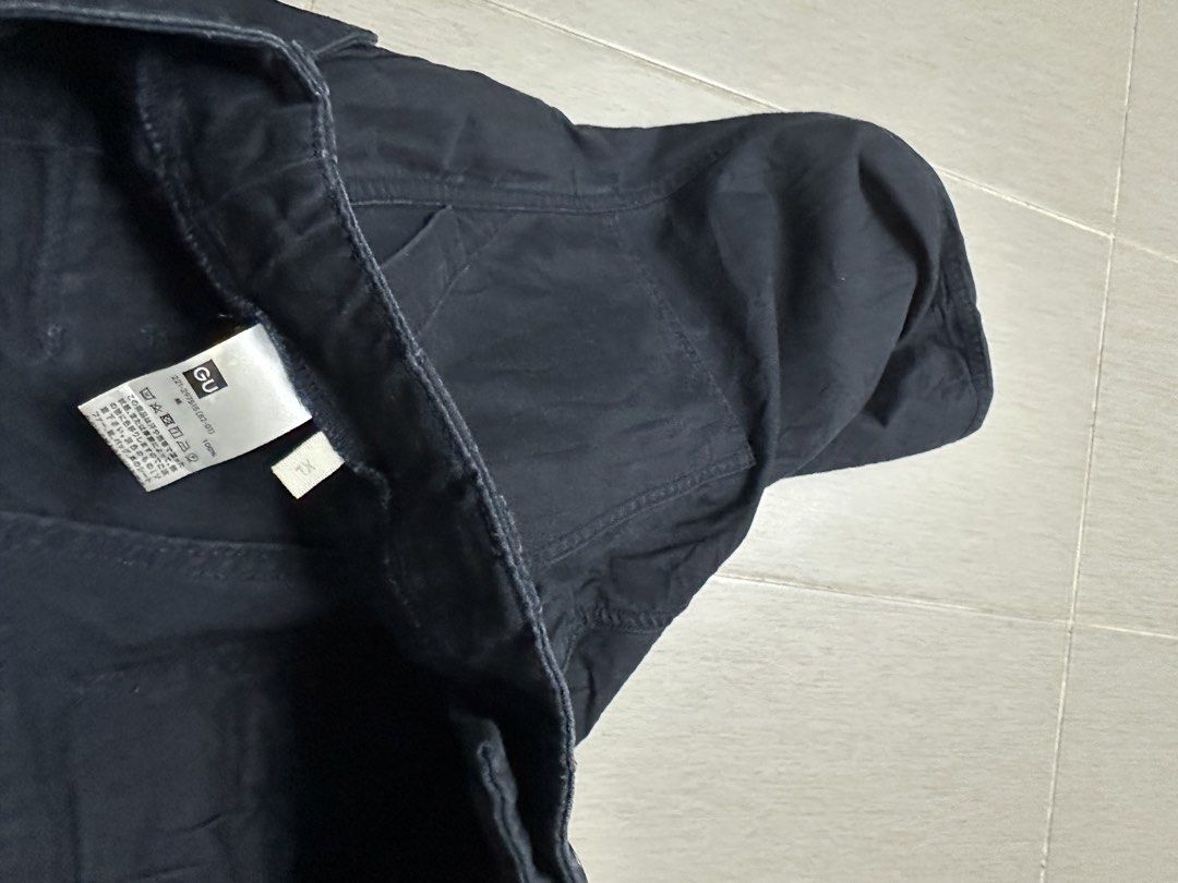 GU baker pants (Category: Trousers) located in Klang. Submitted by mcyangs_bundle (Listing ID 1463518921, Image 3). Description: GU baker pants Size pinggang 30” x labuh 38” inchi Cawat 12” Peha 11” Kaki 8” Condition 8/10 Rm 58.