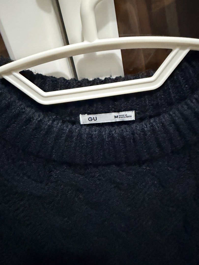 GU Knitted Top (Category: Others Tops) located in Lipa City. Submitted by jenragragio (Listing ID 1463442018, Image 3). Description: GU Knitted Top Medium Navy Blue Color mejo light sa photos due to lighting.