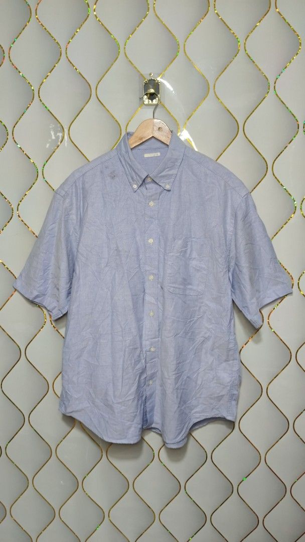 GU Short Sleeve Button Up Shirt Light Blue (Category: Tshirts & Polo Shirts ) located in Manila. Submitted by zariyah.1986 (Listing ID 1463331768, Image 1). Description: - GU Light Blue Short Sleeve Button-Up Shirt - Material: Oxford Fabric - Features: Chest Pocket, Button-Down Collar - Size: Medium (M) - Perfect for casual outfits.