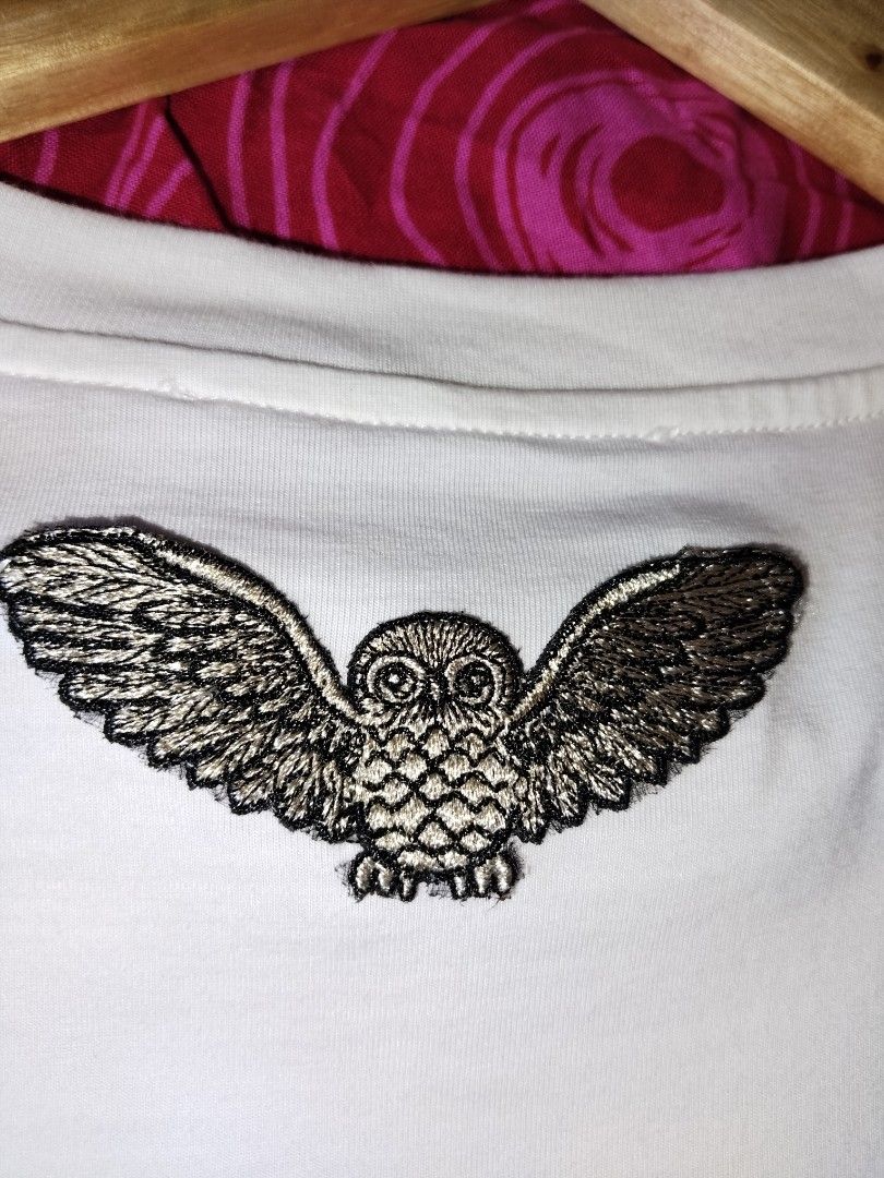 Gucci Garden Special Edition Shirt (Category: Shirts) located in Mabalacat. Submitted by al_amin_thrift (Listing ID 1463339845, Image 3). Description: 🏆 Gucci Garden Special Edition T-Shirt — White Brand: Gucci — Gucci Garden Collection Size: S (Standard Fit) Origin: Made in Italy — Authentic luxury piece Color: Crisp White with multi-tone embroidered & sequin details ✨ Details: - Exclusive Gucci Garden design — iconic limited-edition graphic ​ 