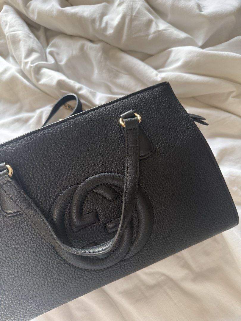 Gucci Soho Leather Medium satchel (Category: Luxury Bags & Wallets) located in Manila. Submitted by noblebird-96e2 (Listing ID 1463413319, Image 2). Description: - Black Leather Gucci Soho Disco Bag - Textured leather with embossed interlocking G logo - Top handles and detachable shoulder strap - Gold-toned hardware - Interior zip pocket .