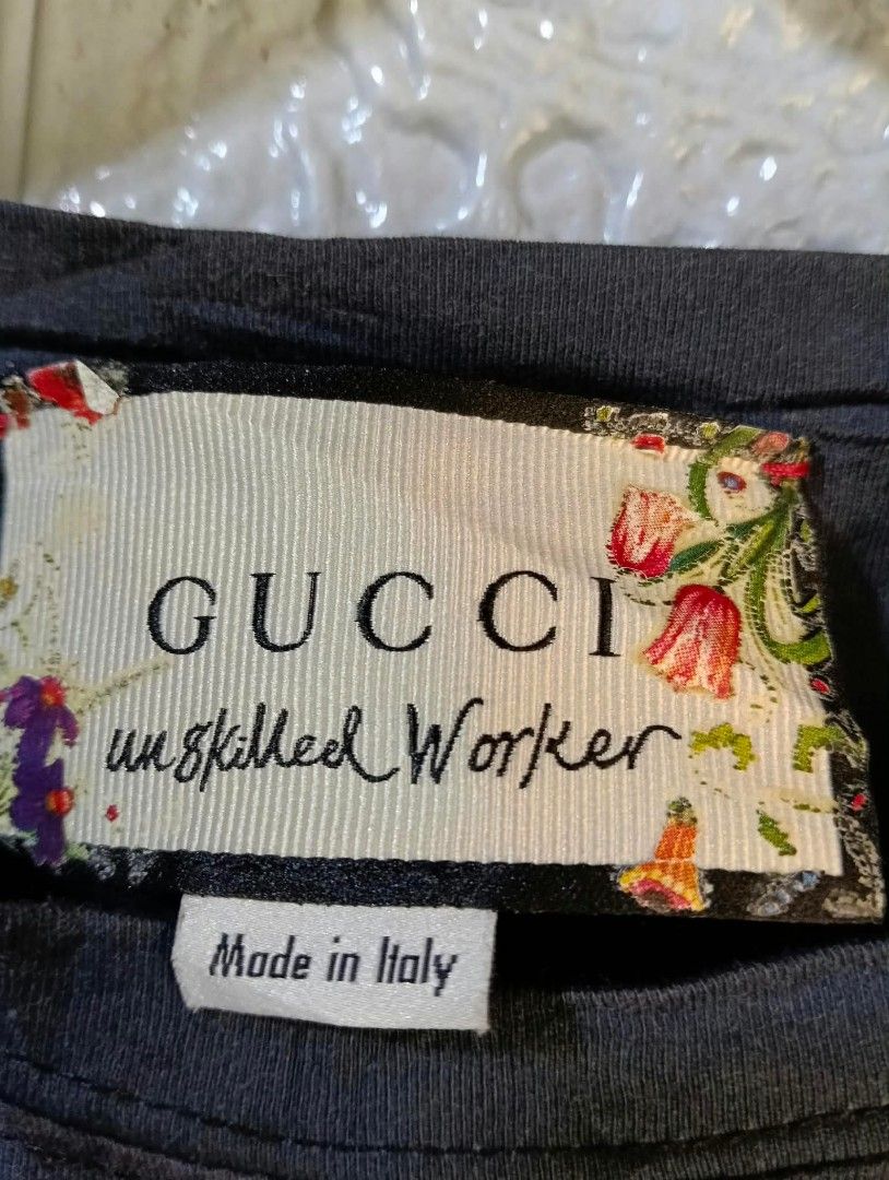 Gucci x unskilled workers (Category: Activewear) located in Mawab. Submitted by kingacecruda (Listing ID 1463404971, Image 3). Description: Gucci x unskilled workers size small on tag.