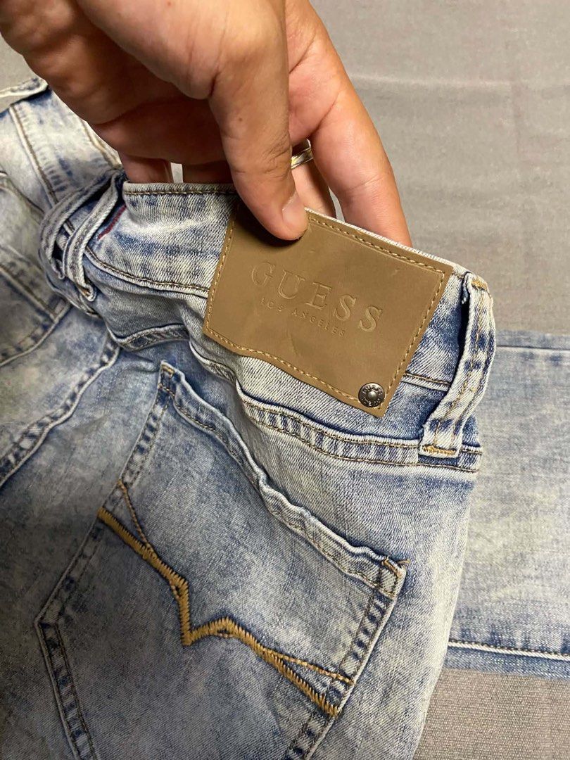 GUESS WASH PANTS (Category: Jeans) located in Manila. Submitted by haimedeclur (Listing ID 1463396633, Image 3). Description: GUESS WASH PANTS EXCELLENT CONDITION WAIST 34 LENGTH 41 COLOR RATE 9/10 NO ISSUE NEED HARD WASH ONLY - 650.