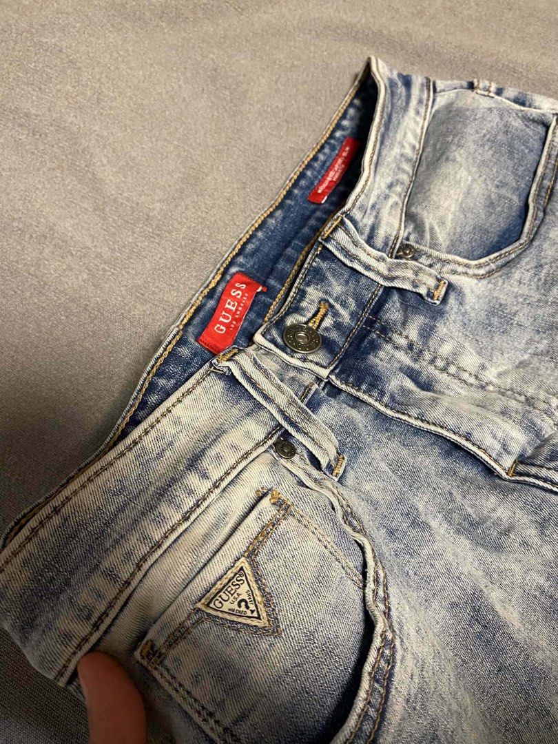 GUESS WASH PANTS (Category: Jeans) located in Manila. Submitted by haimedeclur (Listing ID 1463396633, Image 1). Description: GUESS WASH PANTS EXCELLENT CONDITION WAIST 34 LENGTH 41 COLOR RATE 9/10 NO ISSUE NEED HARD WASH ONLY - 650.