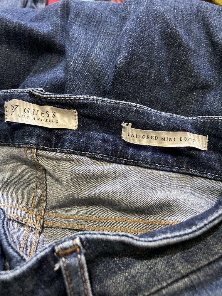 GUESS Y2K BOOTCUT JEANS (Category: Jeans) located in Abulug. Submitted by binchifinds (Listing ID 1463338843, Image 2). Description: .