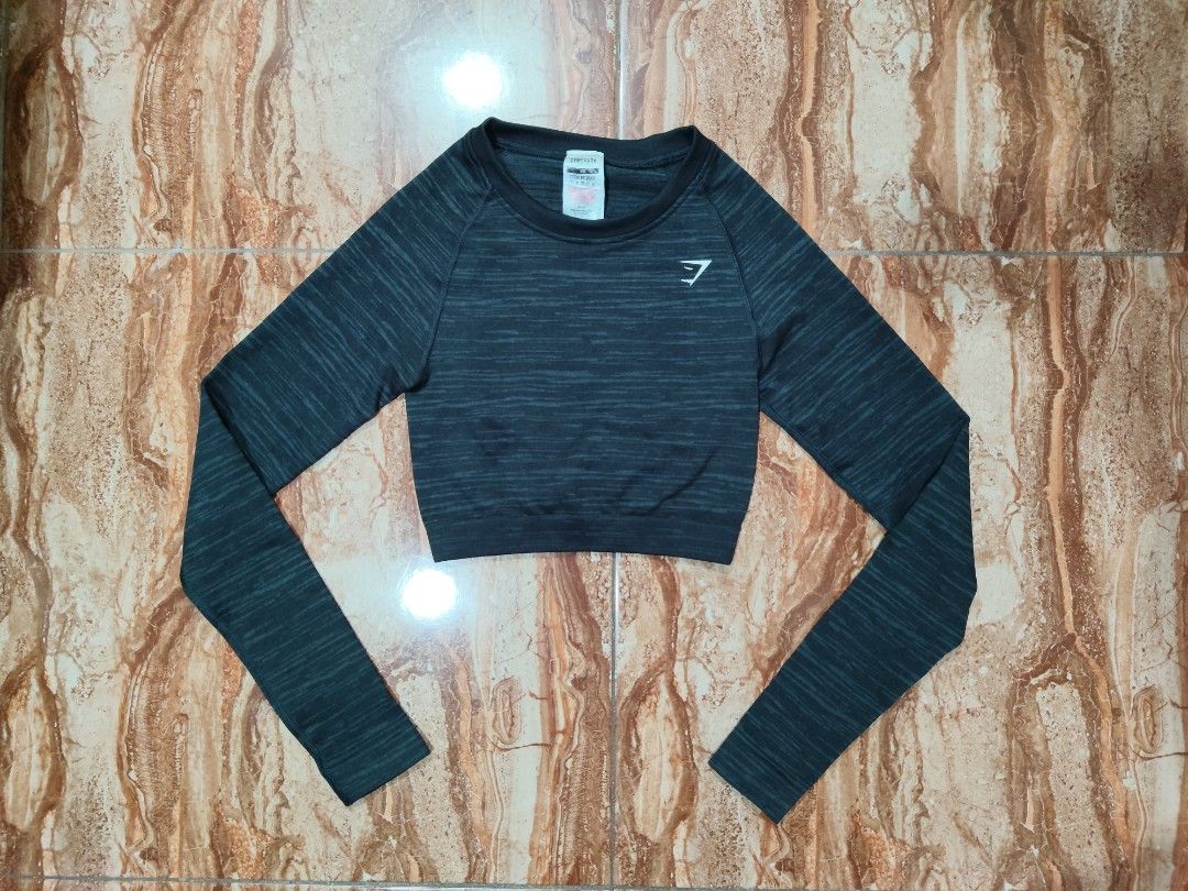 Gymshark Croptop (Category: Activewear) located in General Santos City (Dadiangas). Submitted by alfredanth42291 (Listing ID 1463392842, Image 1). Description: GYMSHARK CROP TOP dark grey womens XS W: 11.5-17 L: 13.5 -crop top -79% polyamide -15% polyester -6% elastane ✓✓excellent condition 350 #gym #pickleball #sports #yoga.