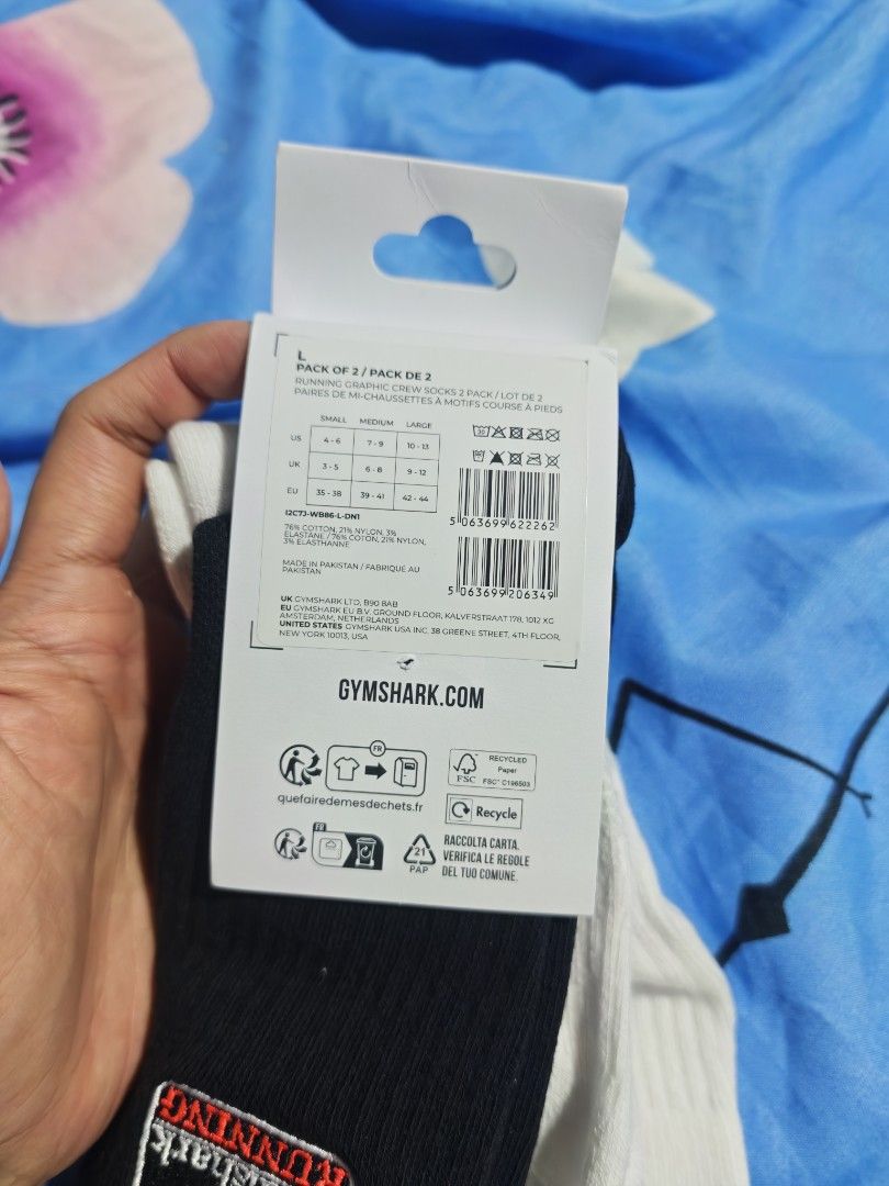 GYMSHARK RUNNING SOCKS 2 Pack (L) (Category: Socks) located in Las Pinas. Submitted by mojoejoejoe2 (Listing ID 1463478155, Image 3). Description: - 2-pack Gymshark running socks - Includes one black pair and one white pair - Both pairs feature graphic prints - Made with a comfortable blend of cotton, nylon, and elastane - Ideal for running, gym sessions, and everyday wear.